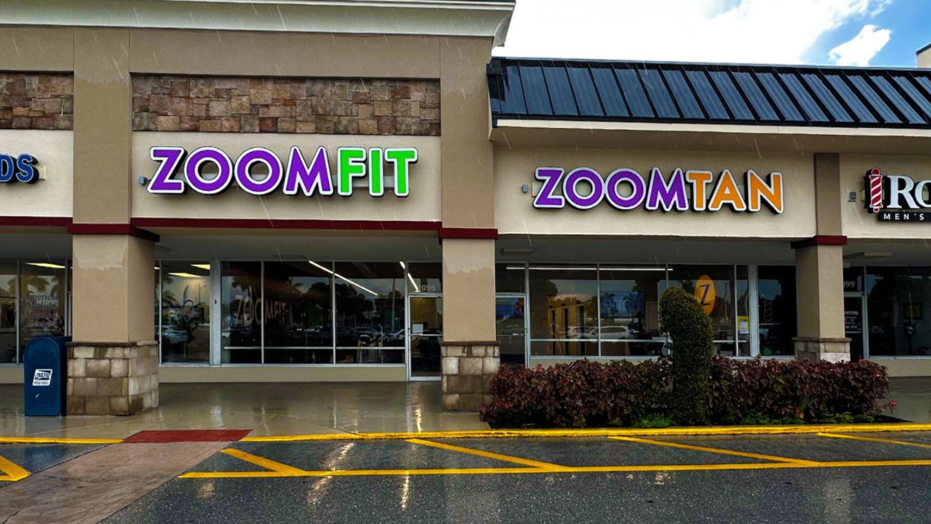 Zoom Fit Store Front In Naples, FL